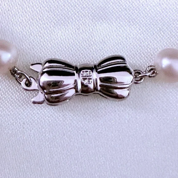 MIKIMOTO Sea Magic White Pearl Necklace - Picture 2 of 10